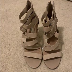 Steve Madden Shoes - Light tan Steve Madden Strives Steve Madden Shoes - Light tan Steve Madden Strives